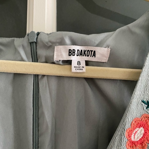 BB Dakota Dress - Picture 2 of 2